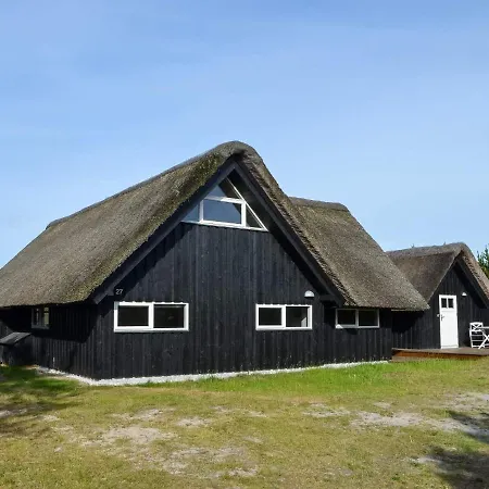 Holiday Cxciv Blavand